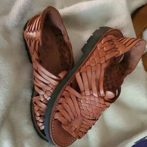 Brand X Women's Leather Brown Woven Sandals